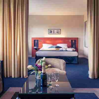 Mercure Maurepas St-Quentin Rooms