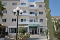 DebbieXenia Hotel Apartments