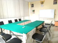 Pama Hostel فنادق في Tulungagung