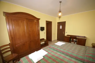 Hotel Londra Hotels in Acceglio