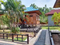 Rifalda Cottage Hotels in Waisai