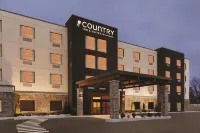 Country Inn & Suites by Radisson, Belleville, on - Pools