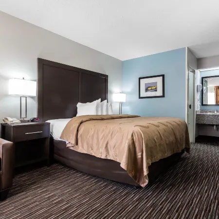 Quality Inn & Suites Mooresville-Lake Norman