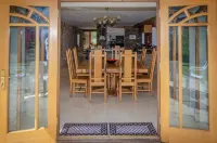城堡景觀 - 紐頓斯黛丁飯店