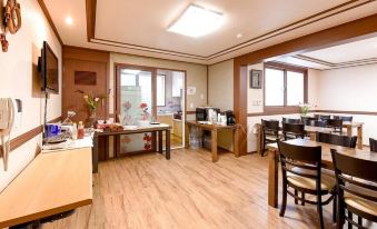 Hillstay Residence Hotel - Housity