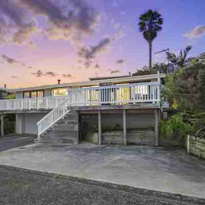 Stunning Ocean Escape - Seaviews-Netflix Hotel Exterior