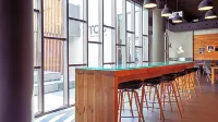 TOC Hostel Barcelona - bars