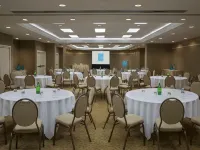 Toronto Don Valley Hotel Hotels near The Beach Village