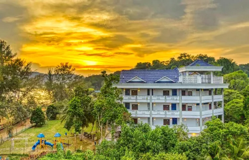 Long Sands Port Dickson - 3-Star