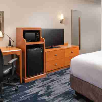 Fairfield Inn & Suites Chattanooga I-24/Lookout Mountain Rooms
