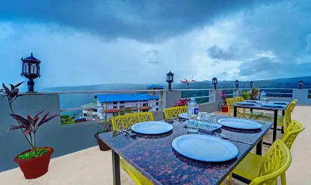 Treebo Kuber Palace Отели в г. Сатара