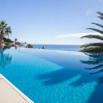 Compass House Boutique Hotel - Adults Only Отели рядом с достопримечательностью «Бантри-Бэй»
