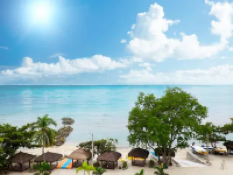 Palm Beach Resort Hotels near Playa Laiya