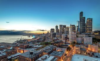 Embassy Suites by Hilton Seattle Downtown Pioneer Square