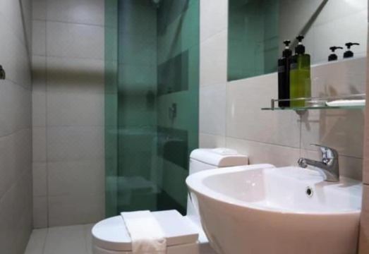 3. 레오 팰리스 호..