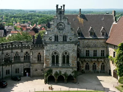 Am Berghang Các khách sạn gần Horror-Haus-Dreierwalde