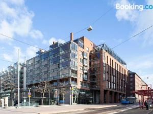 2Ndhomes Apartment in Kamppi Center with Sauna and Balcony