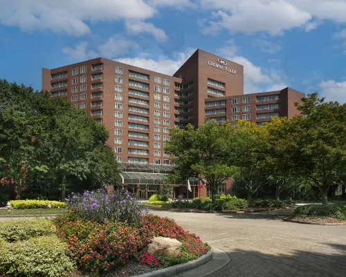 Crowne Plaza ATLANTA PERIMETER AT RAVINIA by IHG Hotels in Dunwoody