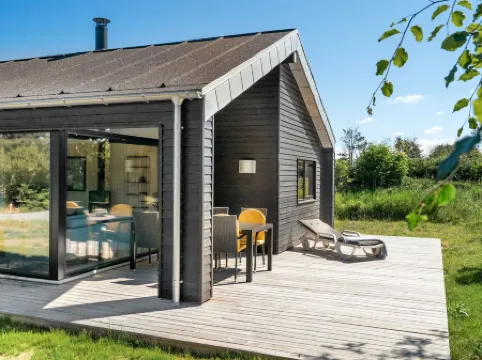 "Ilmarinen" - 561m from the Sea