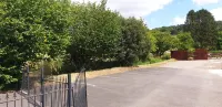 Monkton Court House B&B - parking