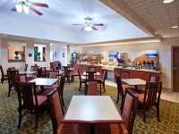 Baymont Inn & Suites by Wyndham Findlay
