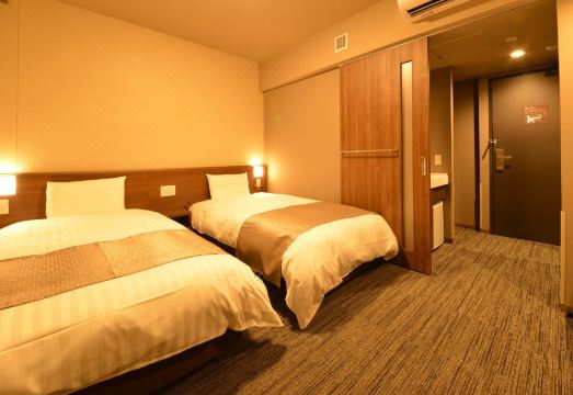 도미인 다카마쓰 외관 야경 이미지