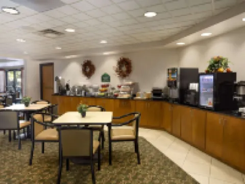 Wingate by Wyndham Little Rock Hotels near Walmart Supercenter