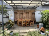 Ruoyunjian Chinese Inn (Xinghua Road)