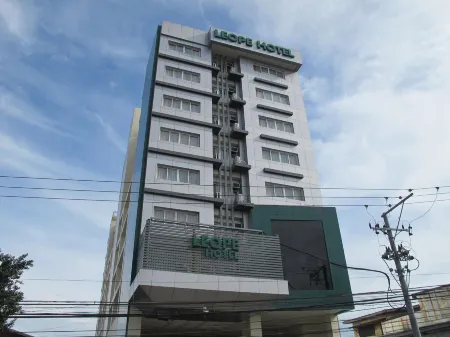 Leope Hotel Отели рядом с достопримечательностью «Себу Докторс Юниверсити»