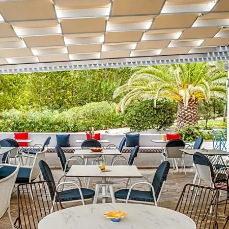 Karras Star Hotel