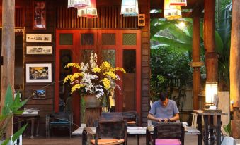 Baan Gong Kham Hotel