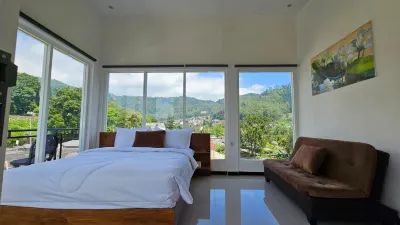 Cahaya Satu Guest House Hotell i Songgokerto