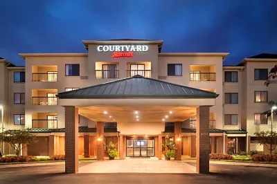 Courtyard Dayton Beavercreek Các khách sạn ở Xenia