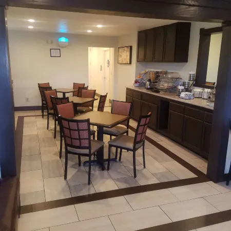 SureStay Hotel by Best Western Hollister Отели в г. Сан Хуан Баутиста