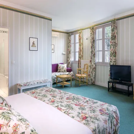 Best Western Hotel le Guilhem Отели рядом с достопримечательностью «Префектура»
