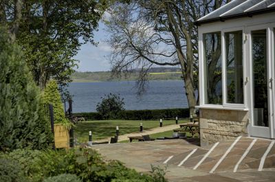 庭 ベスト ウェスタン ノルマントン パーク ホテルの写真