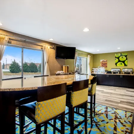 La Quinta Inn & Suites by Wyndham Emporia