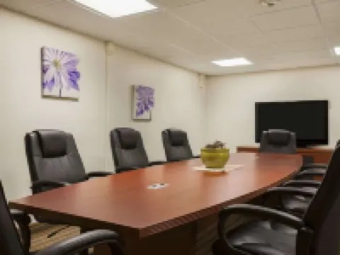 Super 8 by Wyndham Mount Laurel マウント・ローレルのホテル