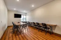 โมเทล 6 มานคาโต MN