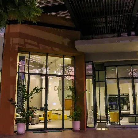 Dluxx Thammasat