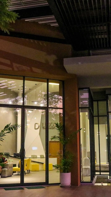 รูปภาพของดีลักซ์ ธรรมศาสตร์