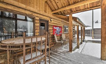 Cozy Log Cabin Escape in the Heart of Creede!