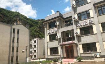 Xinglong Yaoxiantai Farm House