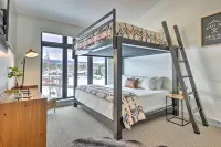 Condo w/ Mountain Views in Heart of Downtown! - Balkon
