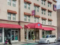 Comfort Suites Visalia - Convention Center Hotels in Visalia