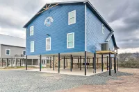 Upscale Riverfront Home w/ Beach & Fire Pit! - parking