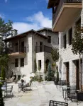 MounTrace Suites & Spa