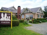 Pension Famille Hotels in Nishigō