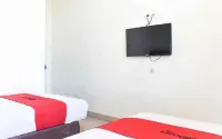 RedDoorz Near Alun Alun Wonosobo Các khách sạn ở Jlamprang