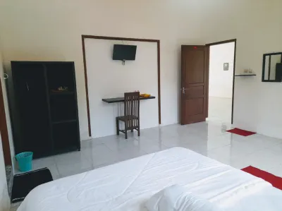 Bukit Cemara View Guest House Hotels near Coban Rondo Adventure